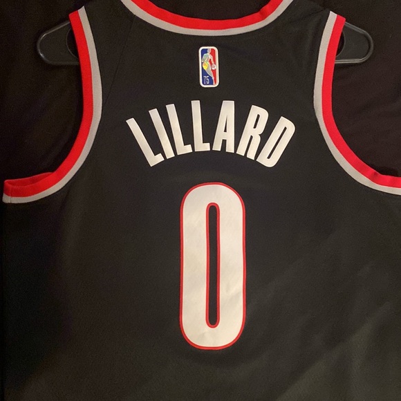 Damian Lillard jersey - Picture 6 of 8